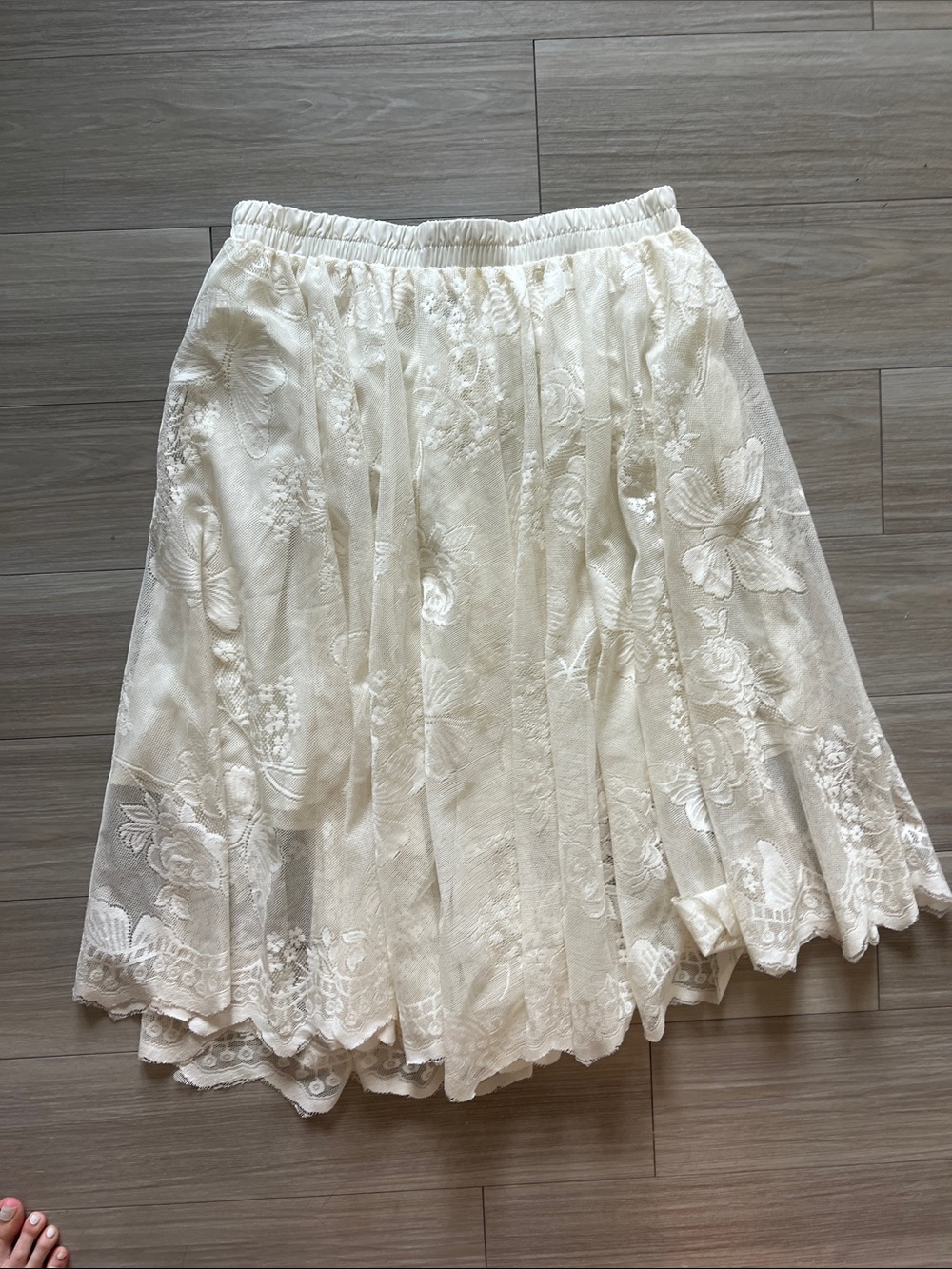 SHEIN Cream Floral Lace Circle Skirt